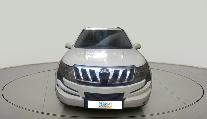 2014 Mahindra XUV500 W6, Diesel, Manual, 2,00,980 km, exterior