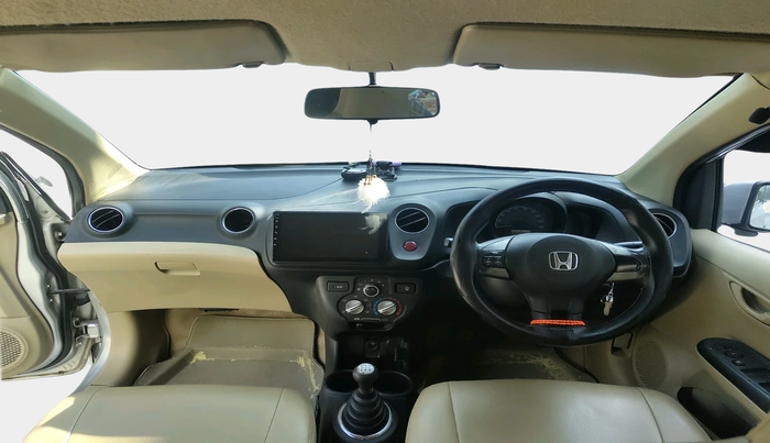 2015 Honda Amaze 1.5L I-DTEC S, Diesel, Manual, 1,10,699 km, interior