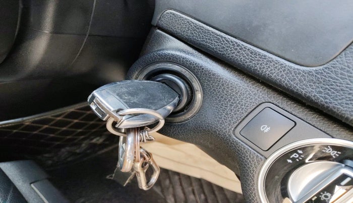 2013 Mercedes Benz C Class C 220 CDI Avantagarde, Diesel, Automatic, 1,13,638 km, interior