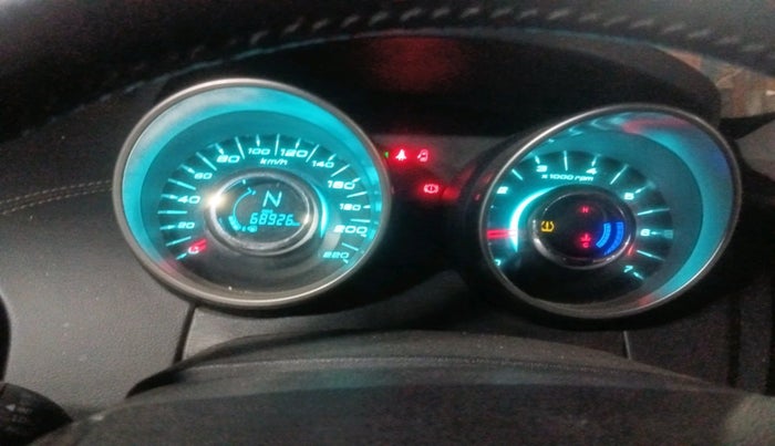 2019 Mahindra XUV500 W11, Diesel, Manual, 68,926 km, interior