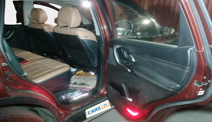 2019 Mahindra XUV500 W11, Diesel, Manual, 68,926 km, interior