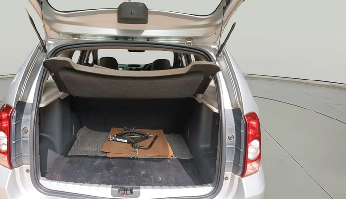 2015 Renault Duster 85 PS RXL DIESEL, Diesel, Manual, 1,35,327 km, exterior