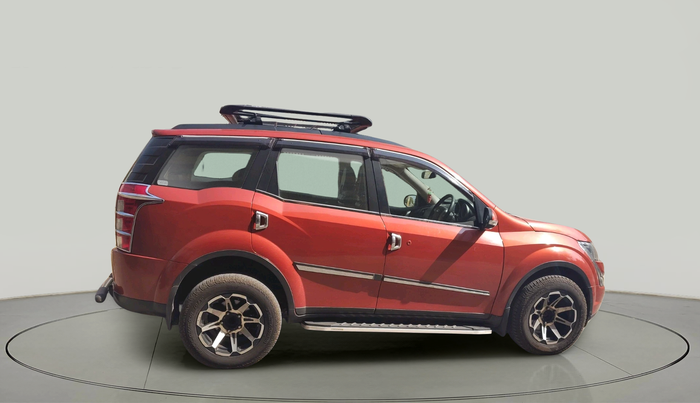 2016 Mahindra XUV500 W6, Diesel, Manual, 1,14,034 km, exterior