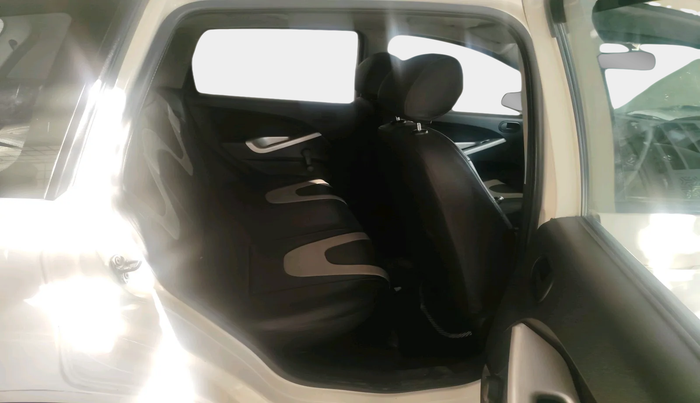 2013 Ford Figo ZXI 1.2 PETROL, Petrol, Manual, 88,030 km, interior