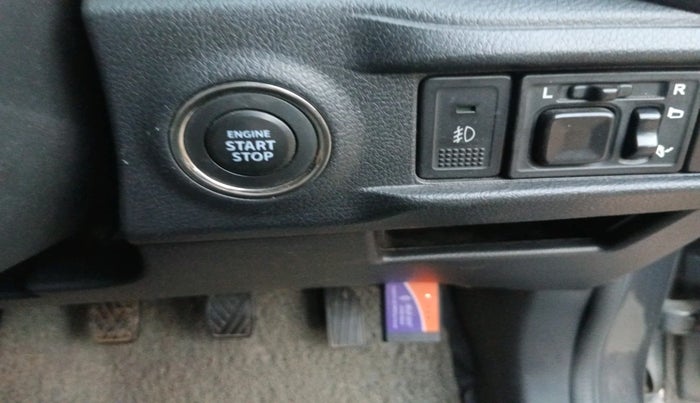 2020 Maruti Vitara Brezza ZXI, Petrol, Manual, 13,323 km, interior