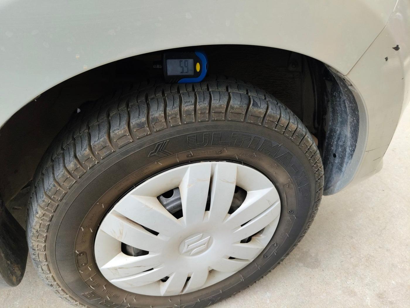 2016 Maruti Alto 800 LXI, Petrol, Manual, 61,135 km, tyre