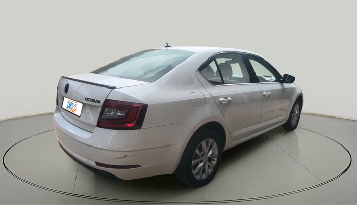 2017 Skoda Octavia STYLE PLUS AT 1.8 TSI, Petrol, Automatic, 1,30,761 km, exterior