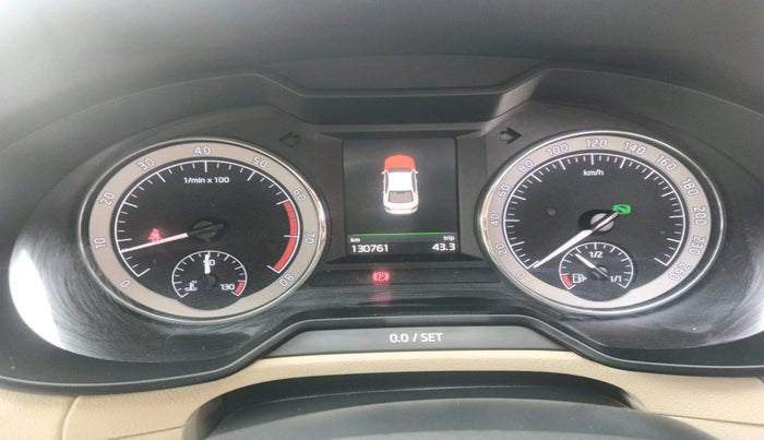 2017 Skoda Octavia STYLE PLUS AT 1.8 TSI, Petrol, Automatic, 1,30,761 km, interior