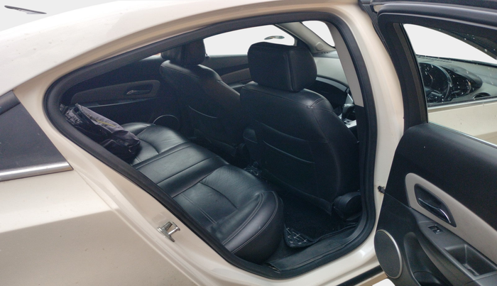 2013 Chevrolet Cruze LTZ AT, Diesel, Automatic, 86,919 km, interior