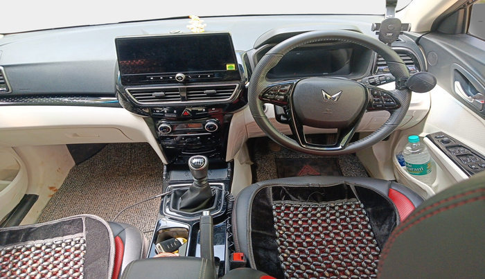 2024 Mahindra XUV 3XO AX5 1.5 Turbo Diesel, Diesel, Manual, 18,815 km, interior