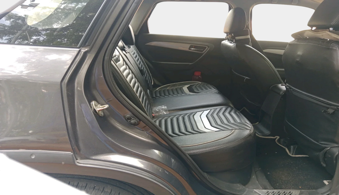 2017 Maruti Vitara Brezza ZDI, Diesel, Manual, 1,21,095 km, interior