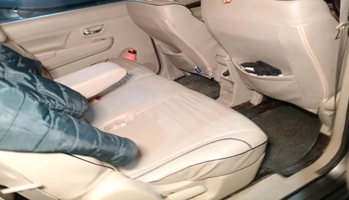 2021 Maruti Ertiga ZXI SHVS, Petrol, Manual, 28,505 km, interior