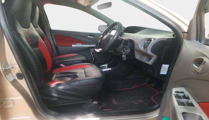 2011 Toyota Etios Liva VX, Petrol, Manual, 94,955 km, interior