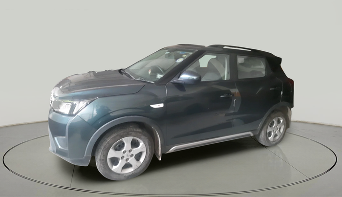 2022 Mahindra XUV300 W6 1.2 PETROL AMT, Petrol, Automatic, 7,787 km, exterior