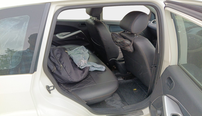 2014 Ford Figo TITANIUM 1.4 DIESEL, Diesel, Manual, 1,09,350 km, interior