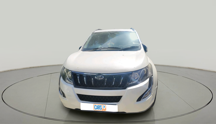 2016 Mahindra XUV500 W10 AT, Diesel, Automatic, 91,025 km, exterior