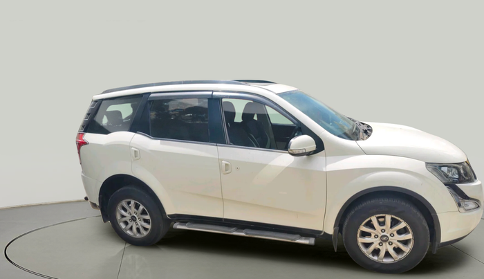 2016 Mahindra XUV500 W10 AT, Diesel, Automatic, 91,025 km, exterior