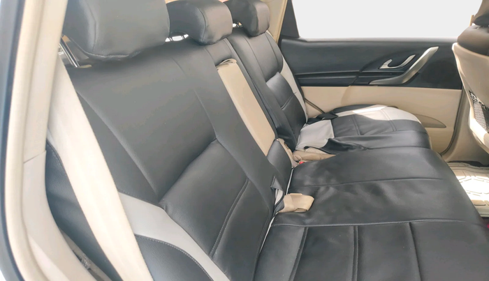 2016 Mahindra XUV500 W10 AT, Diesel, Automatic, 91,025 km, interior