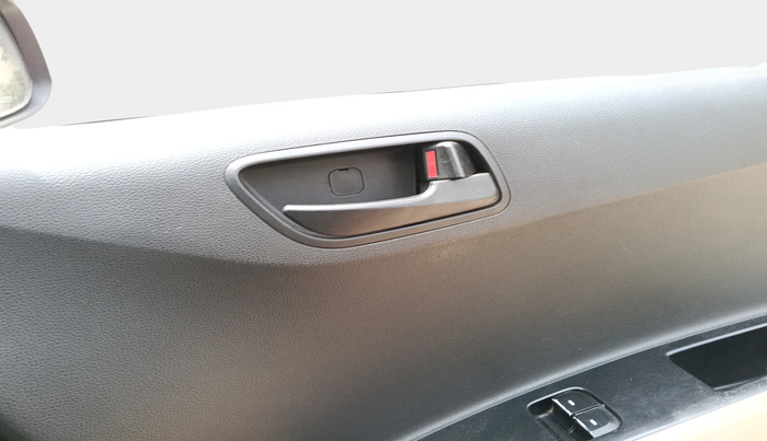 2015 Hyundai Xcent BASE 1.2, Petrol, Manual, 63,821 km, interior