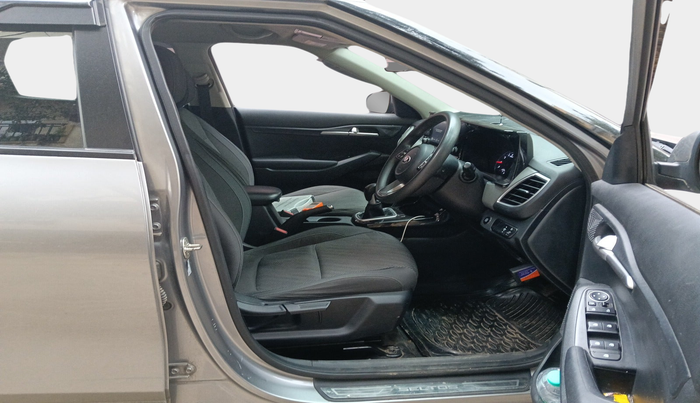 2019 KIA SELTOS HTK PLUS 1.5, Petrol, Manual, 65,302 km, interior