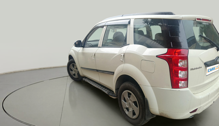 2016 Mahindra XUV500 W4, Diesel, Manual, 1,00,395 km, exterior