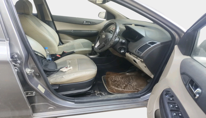 2012 Hyundai i20 SPORTZ 1.4 CRDI, Diesel, Manual, 83,887 km, interior