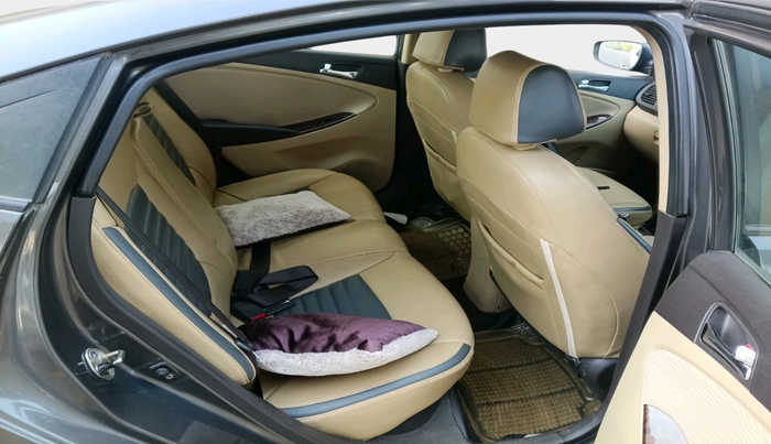 2011 Hyundai Verna FLUIDIC 1.6 VTVT SX, Petrol, Manual, 57,478 km, interior