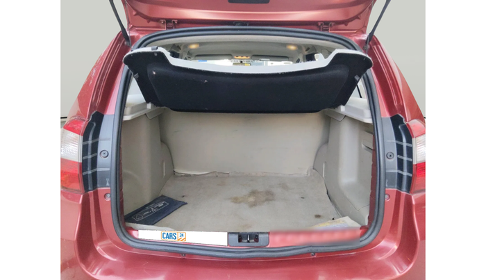 2014 Nissan Terrano XL (P), Petrol, Manual, 1,24,802 km, exterior