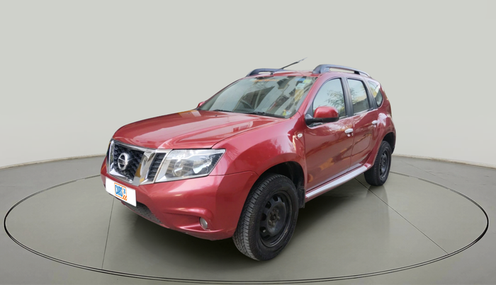 2014 Nissan Terrano XL (P), Petrol, Manual, 1,24,802 km, exterior