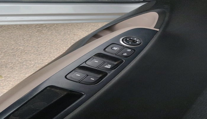 2019 Hyundai Xcent S 1.2, Petrol, Manual, 26,747 km, interior