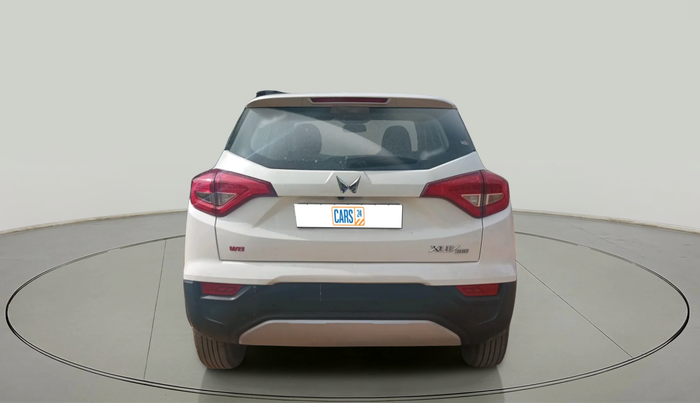 2022 Mahindra XUV300 W8 1.2 PETROL, Petrol, Manual, 37,295 km, exterior