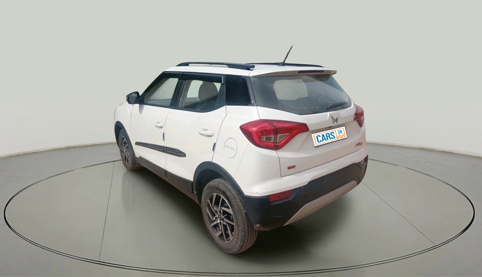 2022 Mahindra XUV300 W8 1.2 PETROL, Petrol, Manual, 37,295 km, exterior