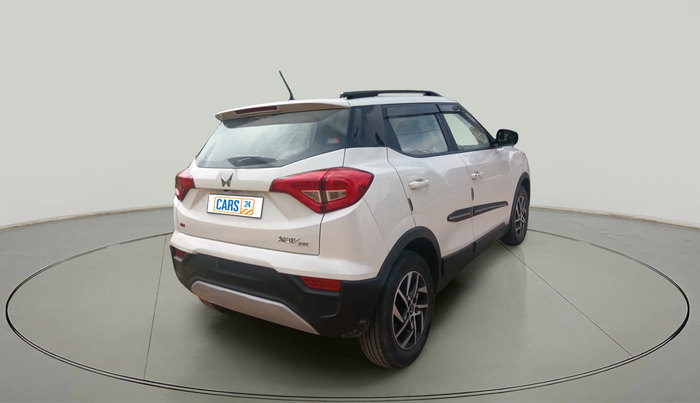 2022 Mahindra XUV300 W8 1.2 PETROL, Petrol, Manual, 37,295 km, exterior