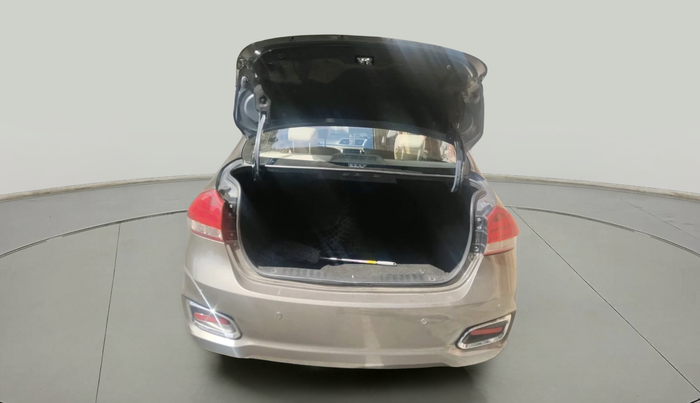 2018 Maruti Ciaz ALPHA  AT 1.5 SHVS PETROL, Petrol, Automatic, 1,18,745 km, exterior