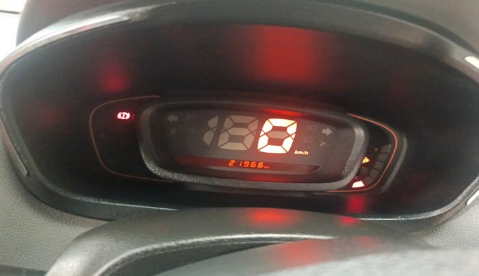 2017 Renault Kwid RXT 1.0, Petrol, Manual, 21,966 km, interior