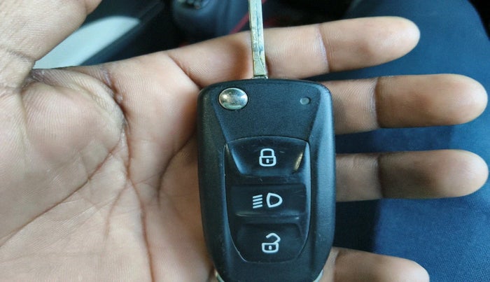 2021 Tata Tiago XZ PETROL, Petrol, Manual, 19,246 km, interior