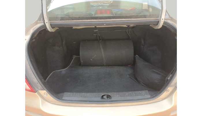 2011 Maruti Swift Dzire VXI, Petrol, Manual, 1,11,876 km, exterior