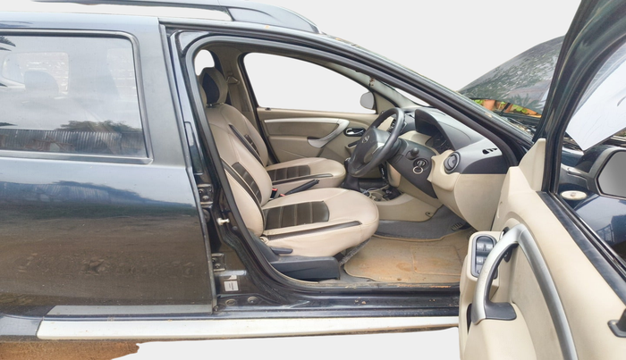 2015 Nissan Terrano XL (P), Petrol, Manual, 51,525 km, interior