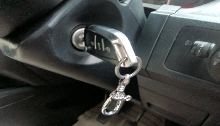 2010 Ford Figo TITANIUM 1.4 DIESEL, Diesel, Manual, 1,03,204 km, interior