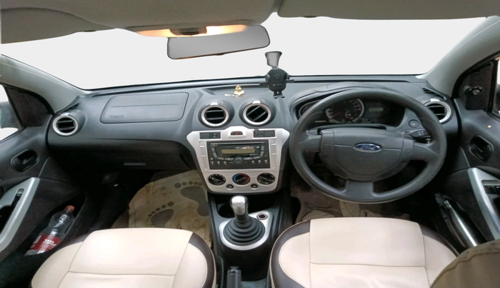 2010 Ford Figo TITANIUM 1.4 DIESEL, Diesel, Manual, 1,03,204 km, interior