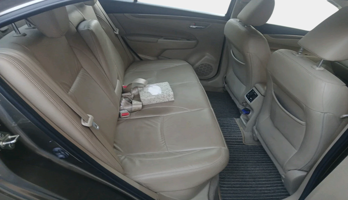 2019 Maruti Ciaz ALPHA  AT 1.5 SHVS PETROL, Petrol, Automatic, 41,485 km, interior