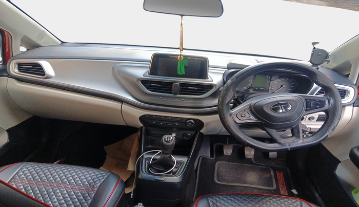 2024 Tata ALTROZ XM PLUS SUNROOF, Petrol, Manual, 5,624 km, interior
