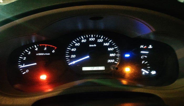 2012 Toyota Innova GX 2.5 7 STR, Diesel, Manual, 1,21,979 km, interior