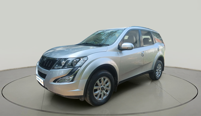 2015 Mahindra XUV500 W8, Diesel, Manual, 1,16,218 km, exterior