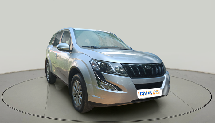 2015 Mahindra XUV500 W8, Diesel, Manual, 1,16,218 km, exterior