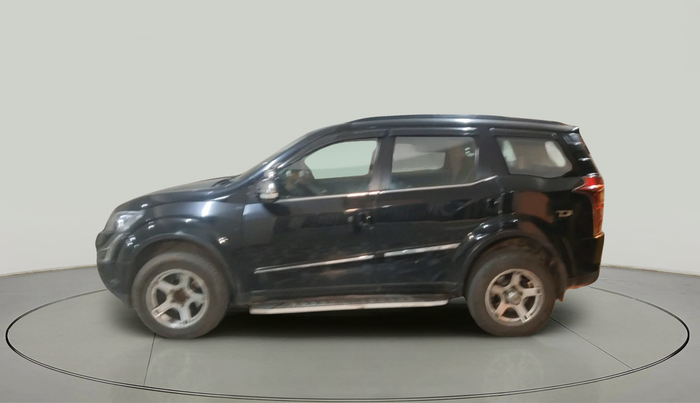 2015 Mahindra XUV500 W6, Diesel, Manual, 1,12,900 km, exterior