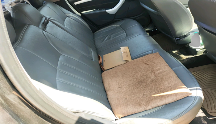 2014 Renault Duster 110 PS RXZ 4X4 MT DIESEL, Diesel, Manual, 1,52,038 km, interior