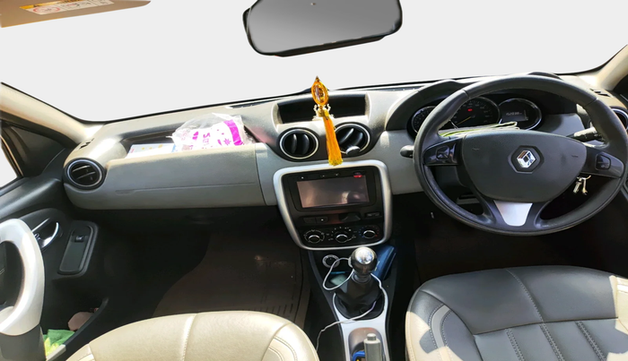 2014 Renault Duster 110 PS RXZ 4X4 MT DIESEL, Diesel, Manual, 1,52,038 km, interior