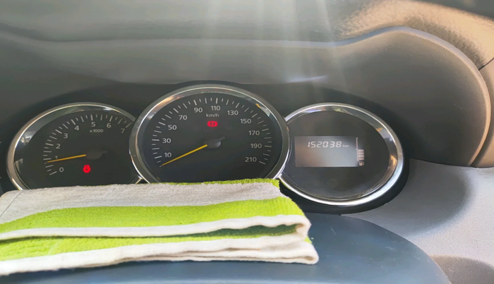 2014 Renault Duster 110 PS RXZ 4X4 MT DIESEL, Diesel, Manual, 1,52,038 km, interior