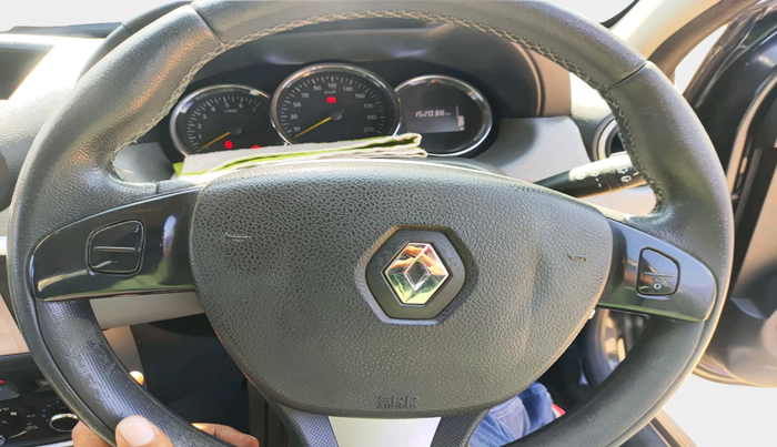 2014 Renault Duster 110 PS RXZ 4X4 MT DIESEL, Diesel, Manual, 1,52,038 km, interior